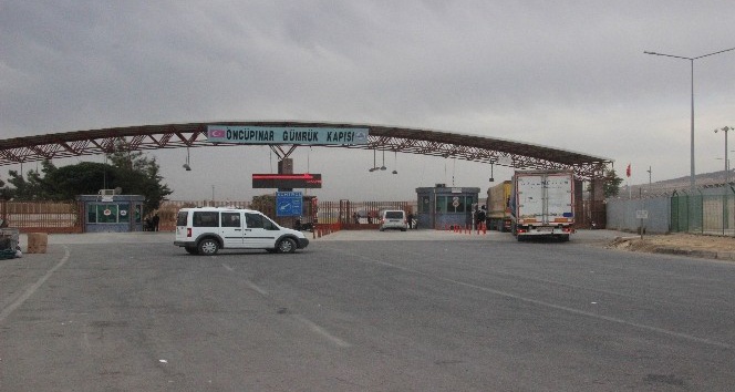 Öncüpınar Sınır Kapısı açıldı