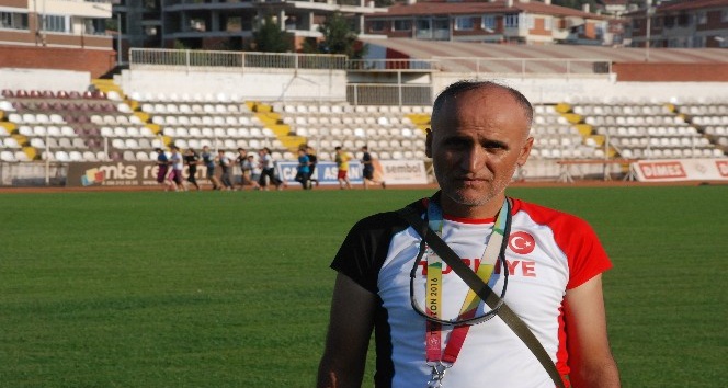 Gazete kupürü hayatını değiştirdi, Atletizm Süper Ligi’nde kulüp başkanı oldu