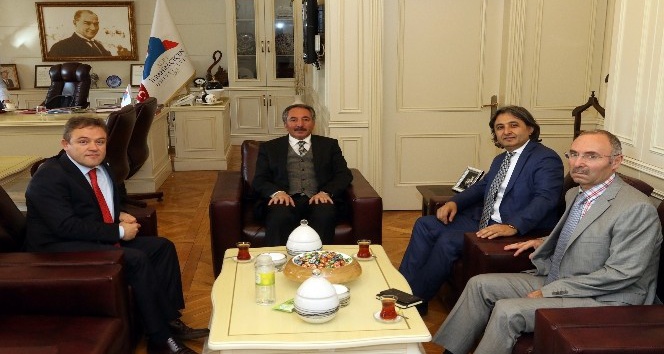 TDF Başkanı Başar, Rektör Karabulut’u ziyaret etti