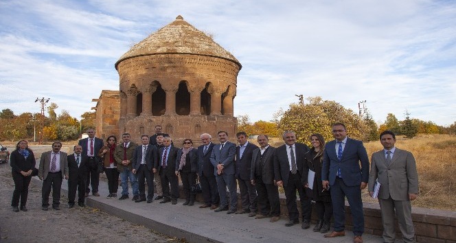 Kültür Varlıkları ve Müzeler Genel Müdürü Yalçın Kurt’un Ahlat ziyareti