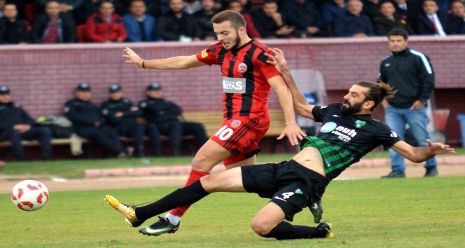 TFF 3. Lig: Çorum Belediyespor: 4 - Kocaelispor: 2