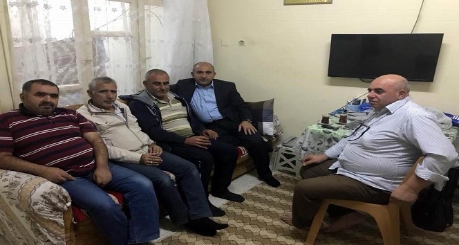 Başkan Kara çat kapı ziyaretlerde bulundu