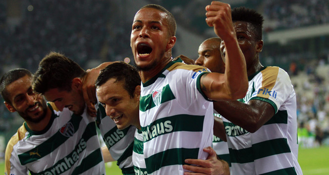 Bursaspor transferde isabet sağladı