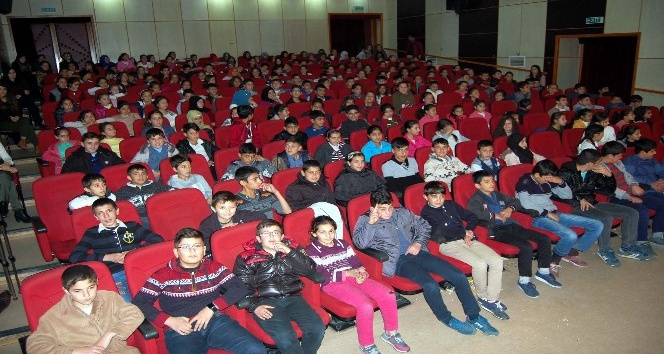 Bitlis’te 2 bin öğrenci sinemayla buluşuyor