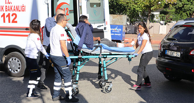 Antalya&#039;da silahlı saldırı: 4 yaralı