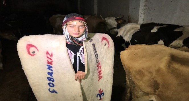Çoban kız Hamdu Sena Cumhurbaşkanı Erdoğan’ın davetlisi olarak katıldığı 29 Ekim Resepsiyonu’nu unutamıyor