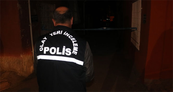 Adana&#039;da bir kişi sokak ortasında tabancayla vurularak öldürüldü