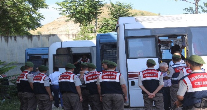 Denizli’deki emniyet yapılanması davasında 4 tahliye kararı