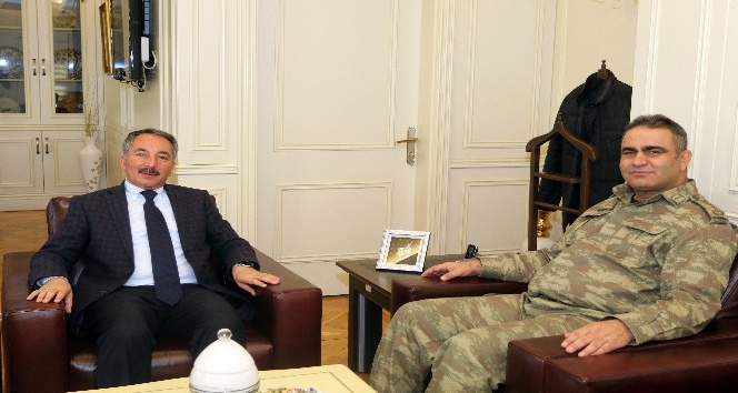 İl Jandarma Komutanı Şahin’den Rektör Karabulut’a ziyaret