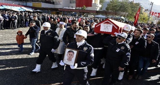 Şehit Polis memuru Olgun Gülay için Gümüşhane’de resmi tören düzenlendi