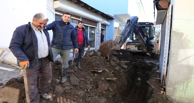 Varto Belediyesi kanalizasyon çalışmalarına hız verdi