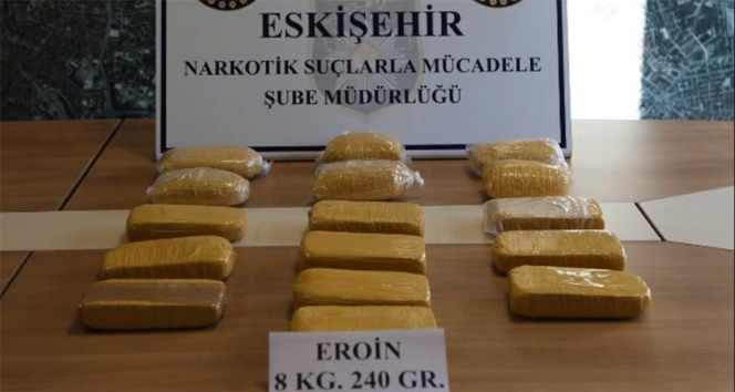 Eskişehir&#039;de 8 kilo 240 gram eroin ele geçirildi