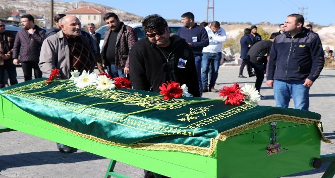 Youtuber fenomeni Ali Can son yolculuğuna uğurlandı