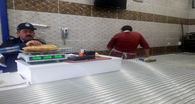 Zabıta Müdürlüğü fırınları denetledi