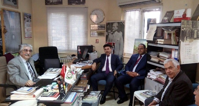 Rektör Karacoşkun Zeytin Dalı Dergisi Genel Yayın Yönetmeni Salihoğlu ile bir araya geldi