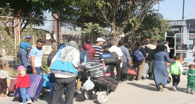 Bayram için ülkesine giden Suriyelilerden 11 bini Türkiye’ye dönmedi