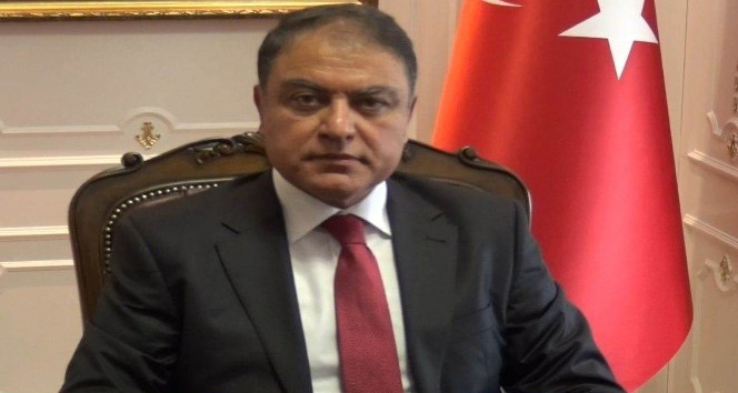 Vali Tekinarslan’ın 10 Kasım Mesajı