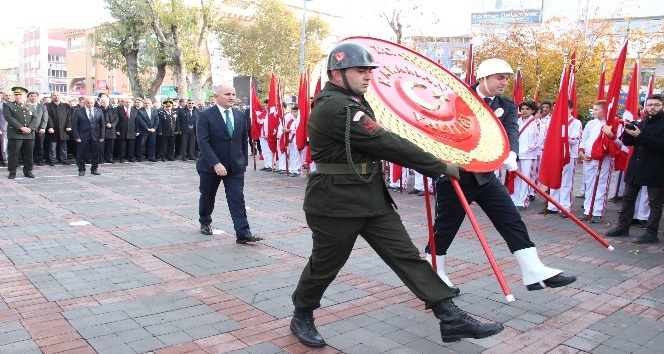 Karaman’da 10 Kasım törenleri