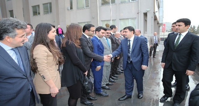 İstanbul Valisi Vasip Şahin, Başkan Altunay’ı makamında ziyaret etti