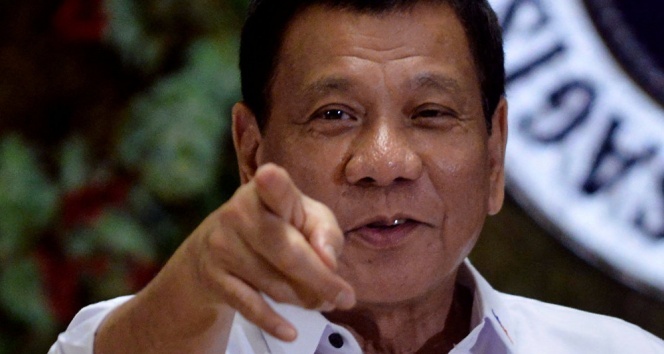 Filipinler Devlet Başkanı Rodrigo Duterte: 16 yaşında birini öldürdüm