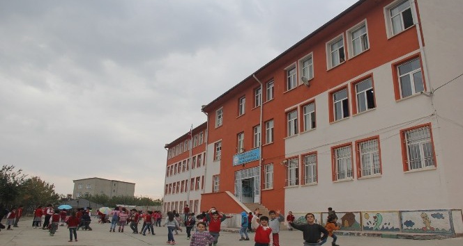 Kulp belediyesi ilköğretim okulu binasını yeniledi