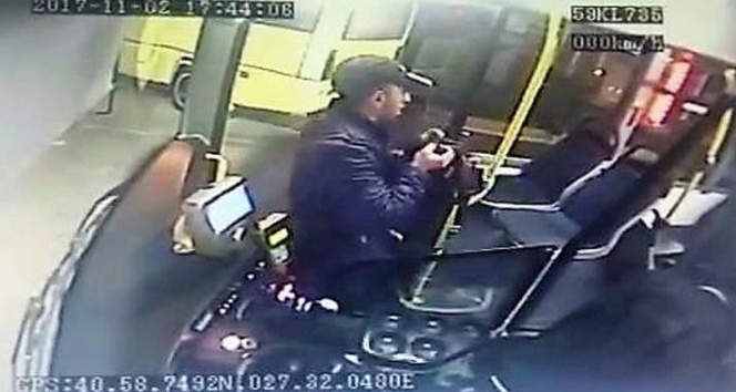 Halk otobüsünde şoförün parasını çalan şahıs yakalandı
