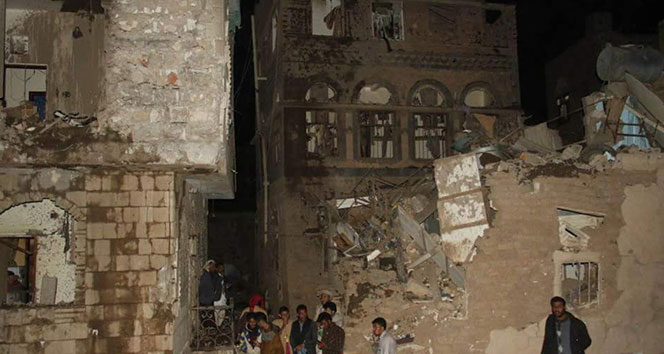 Suudi uçakları, Sana’da Savunma Bakanlığı’nı bombaladı