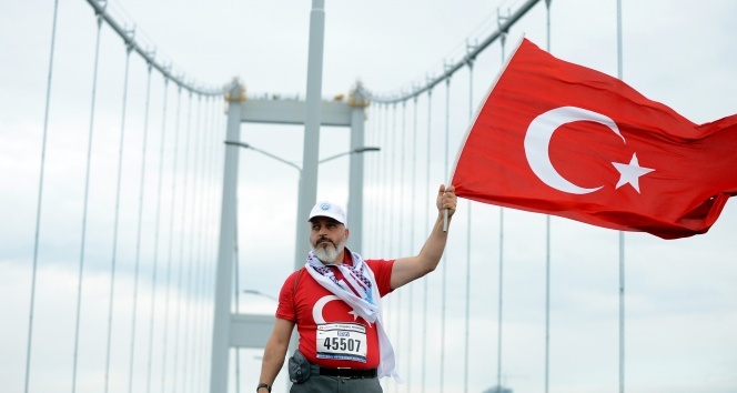 Vodafone 39. İstanbul Maratonu&#039;nda renkli görüntüler oluştu