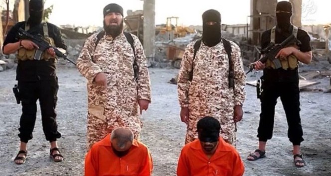DEAŞ’lı infazcının kaldığı evde şok fotoğraflar ele geçirildi