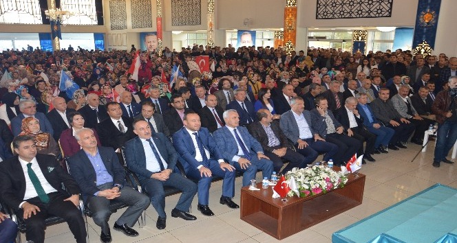 AK Parti Kırıkkale’de kongre coşkusu