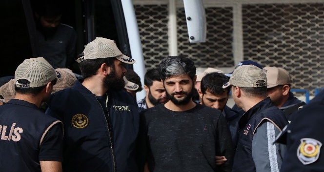 Mersin’de polis servis aracına yönelik bombalı saldırının zanlıları yakalandı