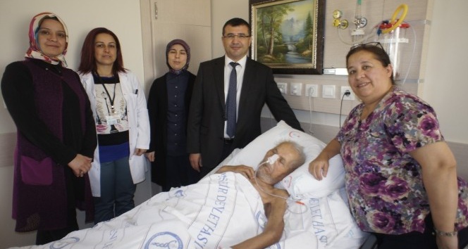 Alaşehir’de hastalar palyatif bakım desteğiyle moral buluyor