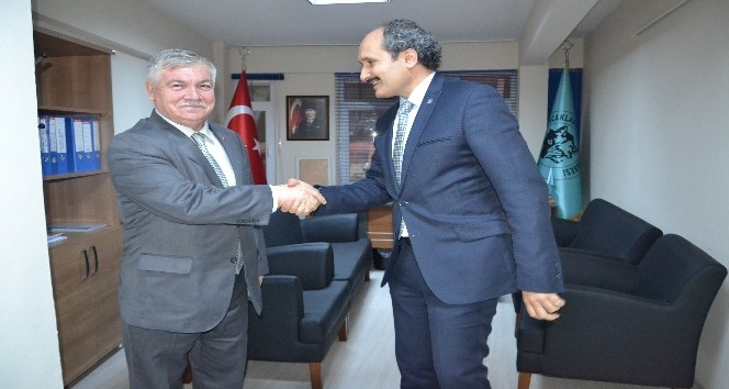 AK Parti İl Başkanı Hasan Demiraslan, Türk Ocaklarını ziyaret etti