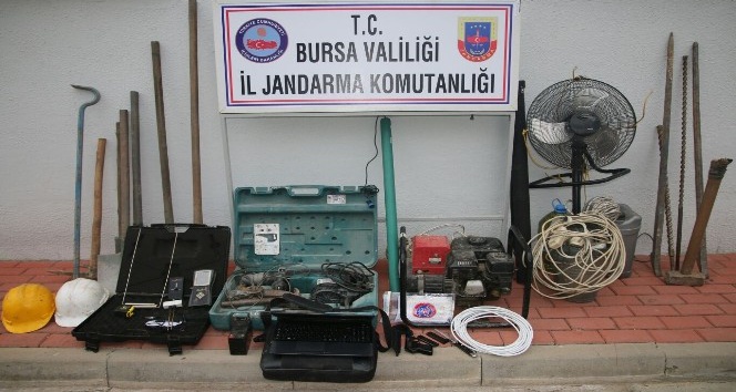 Bursa’da kaçak kazıya 5 gözaltı
