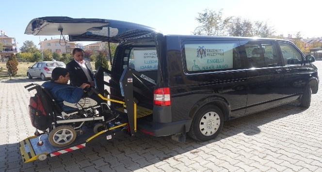 Erzincan Belediyesinden engelli ve yaşlılara servis hizmeti