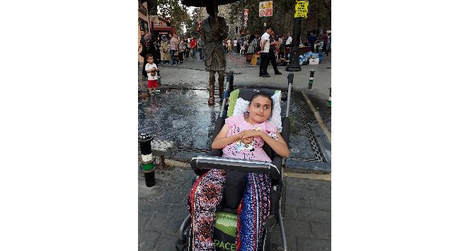 Engelli kızın tek hayâli Erdoğan’la görüşmek