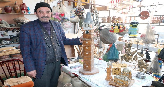Yozgat’ın kültürünü ahşap süs eşyalarıyla tanıtıyor