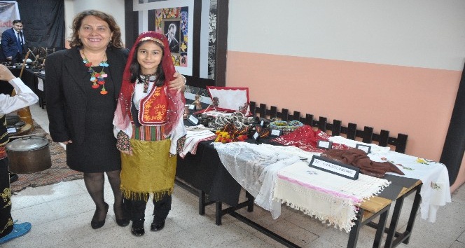 İlkokulda “Milli kültür” sergisi açıldı