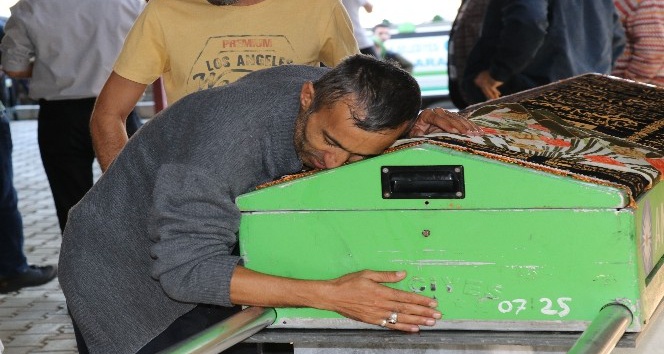 Tek Teker Arif’le trafik kazasında ölen Ülkü Özcan defnedildi
