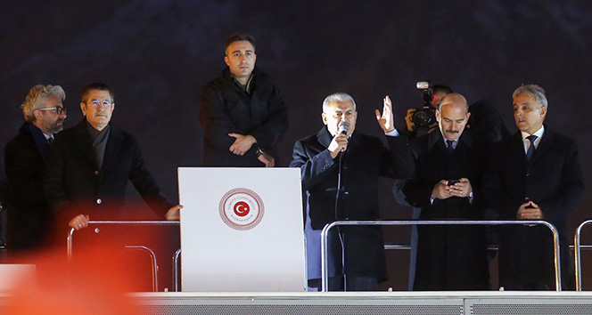 Başbakan Yıldırım&#039;dan Hakkarililere iki müjde