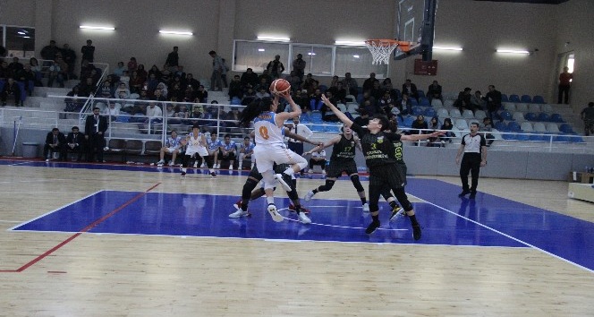 Türkiye Kadınlar Basketbol Ligi: Elazığ İl Özel İdare: 75 - Çankaya Üniversitesi: 72