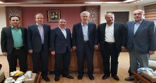 Rektör Karabulut Tebriz Üniversitesini ziyaret etti