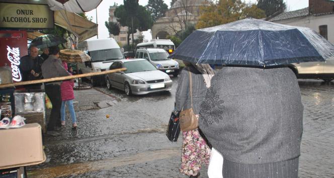 Aydın’da kuvvetli yağış etkisini sürdürüyor