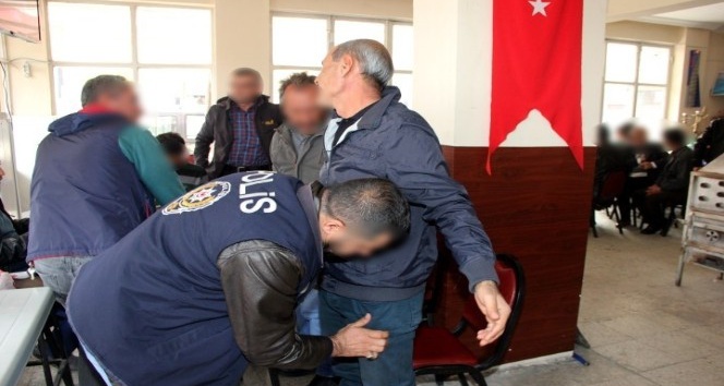 Nevşehir’de yasa dışı bahis oynatan yerlere operasyon yapıldı