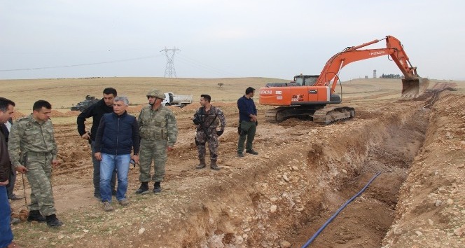 Cizre Belediyesi 7 köy ve mezrada yol yapım çalışmasına başladı