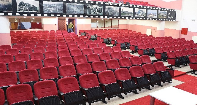 Karabükspor kongresinde salon boş kaldı