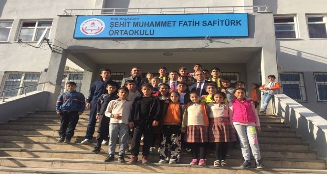 Şehit Kaymakam Safitürk’ün adı Malazgirt’te bir okula verildi