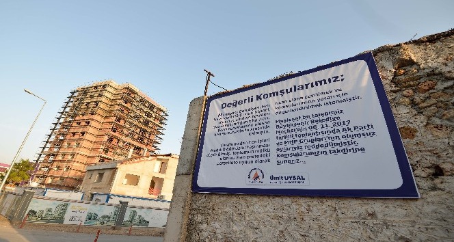 Muratpaşa Belediyesi’nden Fen İşleri şantiyesi’ne bilgilendirme panosu