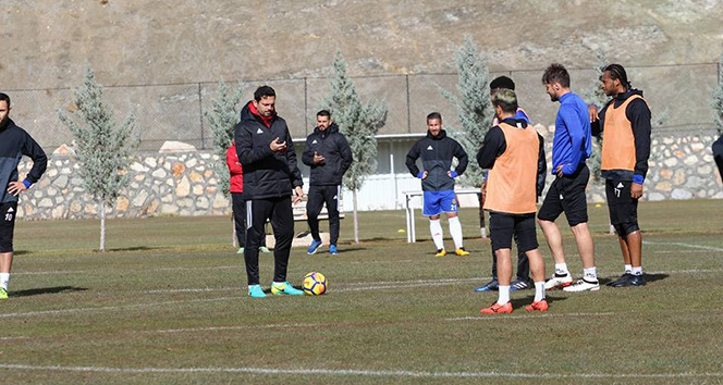 Evkur Yeni Malatyaspor’da Beşiktaş mesaisi sürüyor