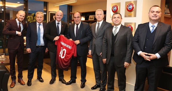 FIFA Başkanı Infantino&#039;dan TFF&#039;ye ziyaret